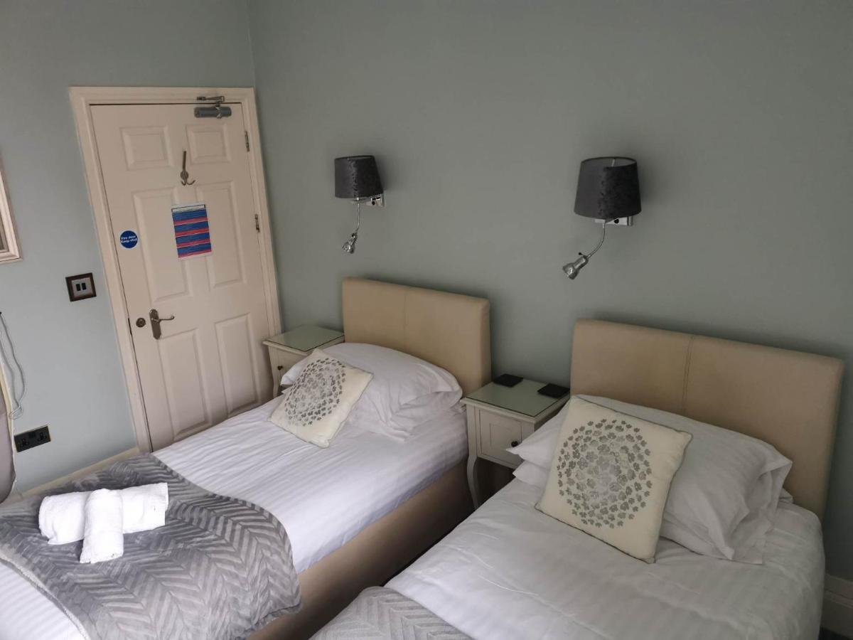 Llety Teifi Guest House Cardigan Eksteriør billede