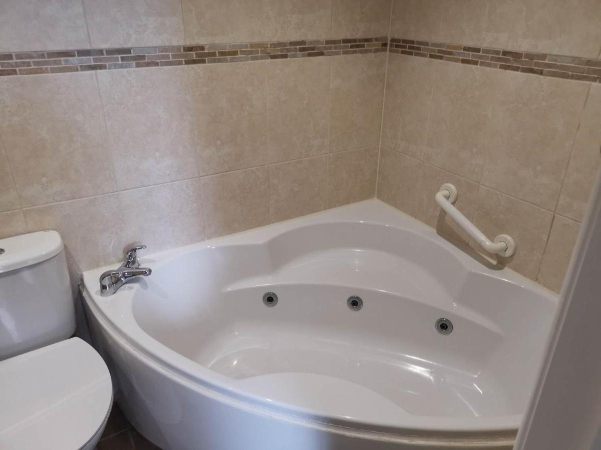 Llety Teifi Guest House Cardigan Eksteriør billede