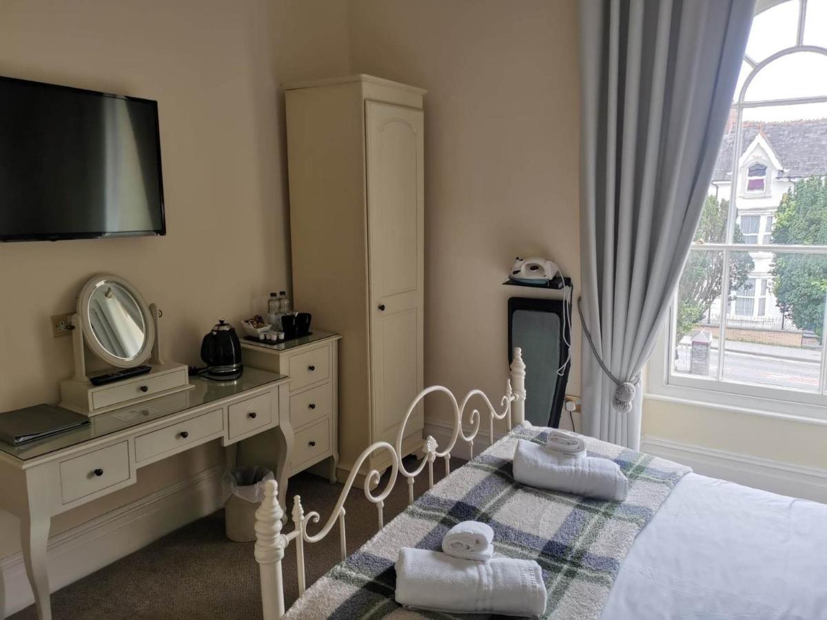 Llety Teifi Guest House Cardigan Eksteriør billede